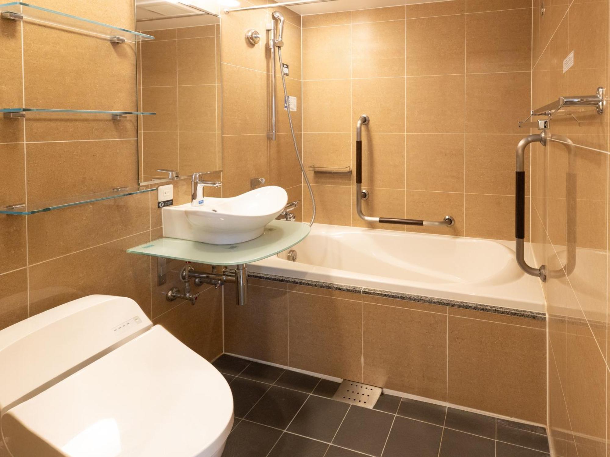 Apa Hotel Nihombashi Bakurocho Ekikita — Photos 3
